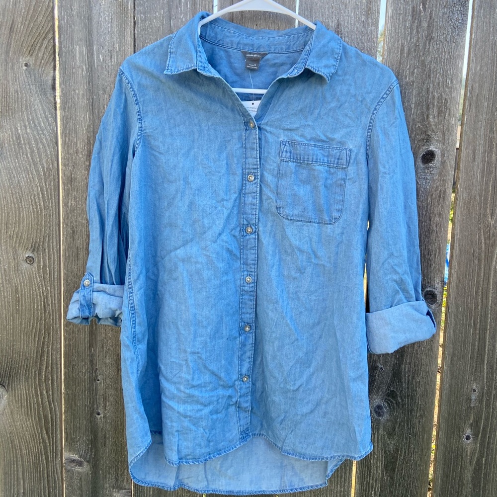 New Eddie Bauer button down shirt